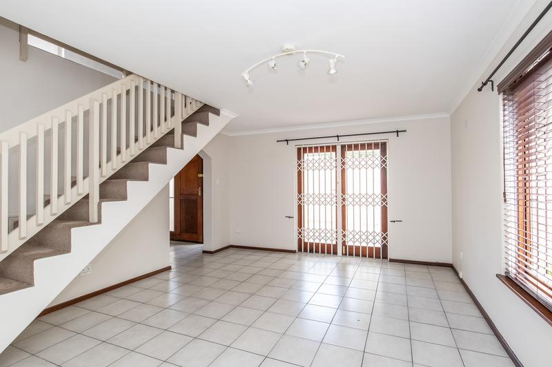 To Let 3 Bedroom Property for Rent in Diep River Western Cape